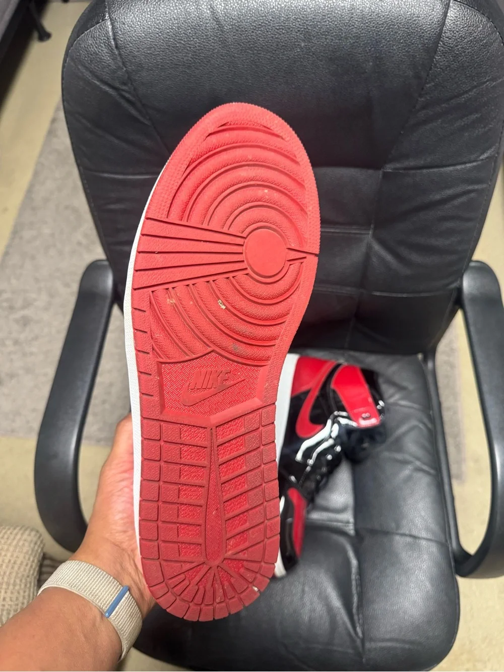Jordan Men’s Air Jordan 1 High Black/Red Patent Leather